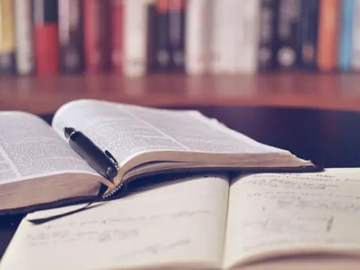 Becas y Ayudas